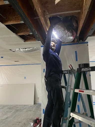 Inspección y limpieza de ductos HVAC con tecnología de cámara de video San Antonio